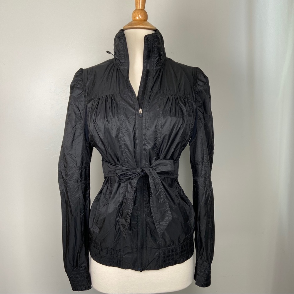 LULULEMON Zip Up Windbreaker Anorak Jacket Puff Sleeve Tie Waist Sz 4 RARE